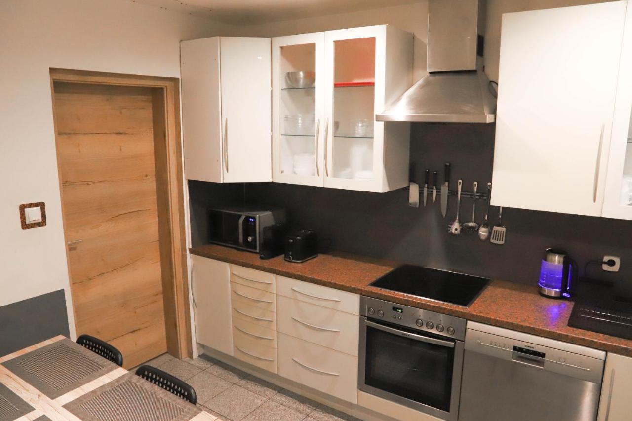«Go West» Guest Rooms Виена Екстериор снимка